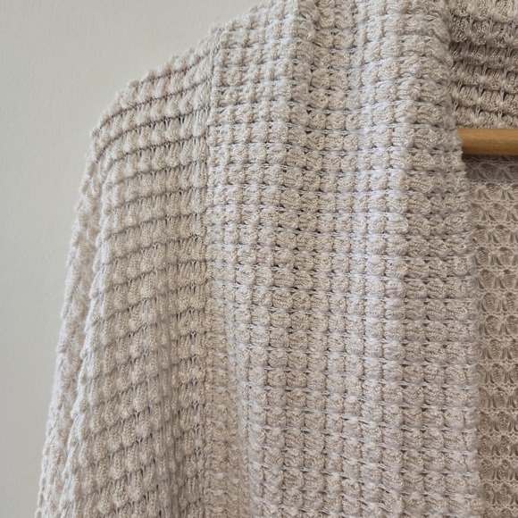 BNWOT Forever21 beige tan popcorn knit batwing dolman cardigan small - Picture 8 of 10